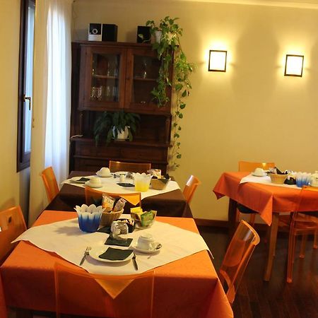 Bed and Breakfast Domus Orsoni Венеция Экстерьер фото