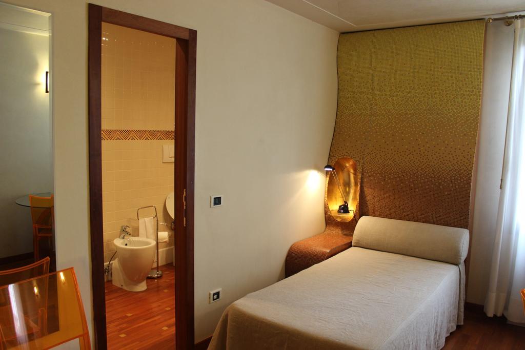 Bed and Breakfast Domus Orsoni Венеция Экстерьер фото